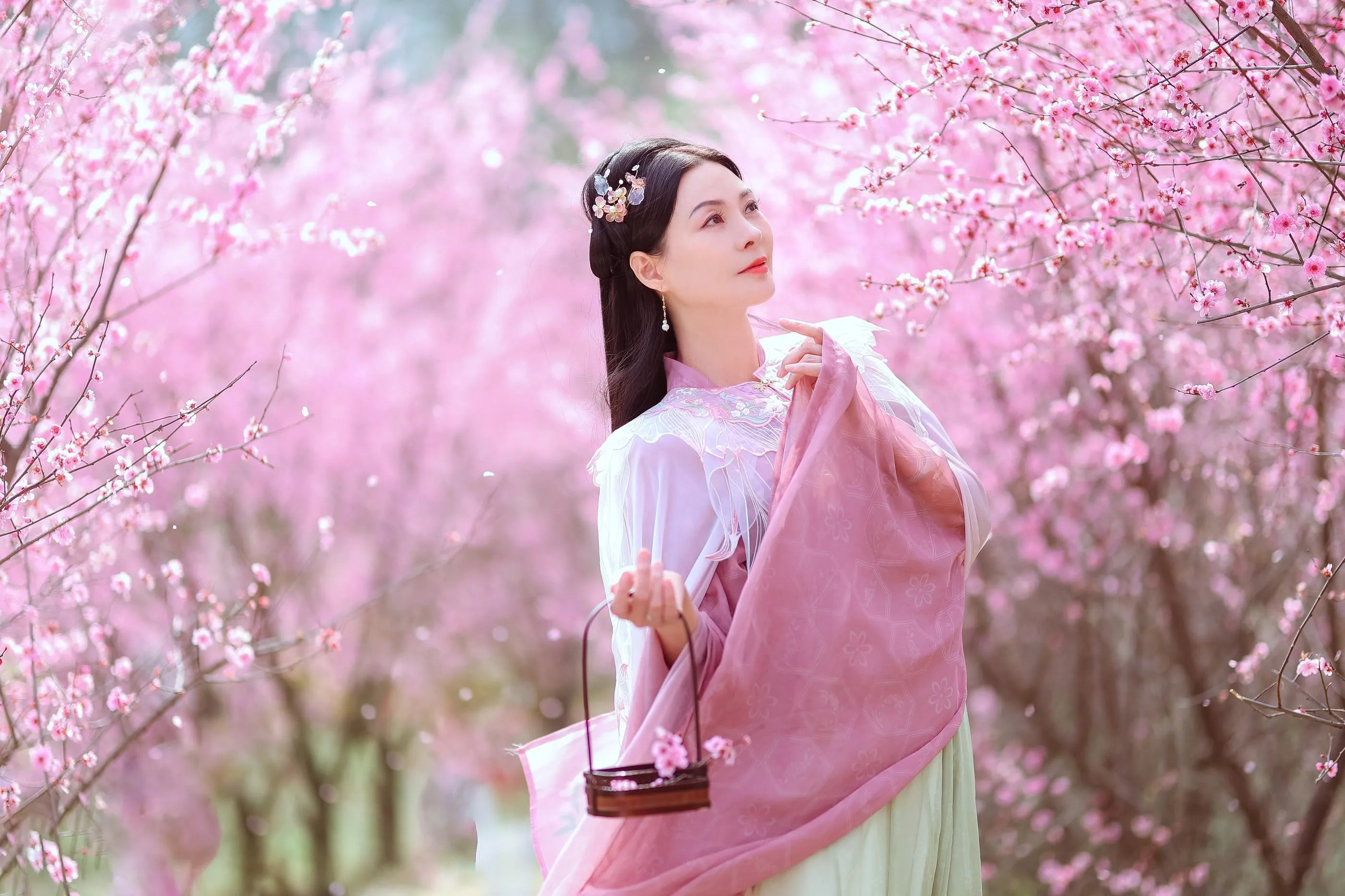 [艺图语] 2022.05.31 暖春樱色 莲 [38P]插图7